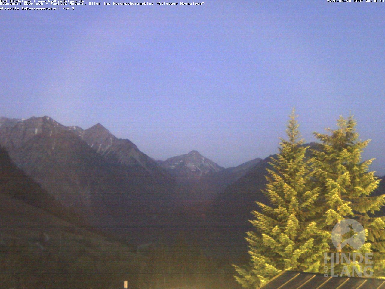 Archived image Webcam Kids hotel Oberjoch: view at the nature reseve "Allgäuer Hochalpen"