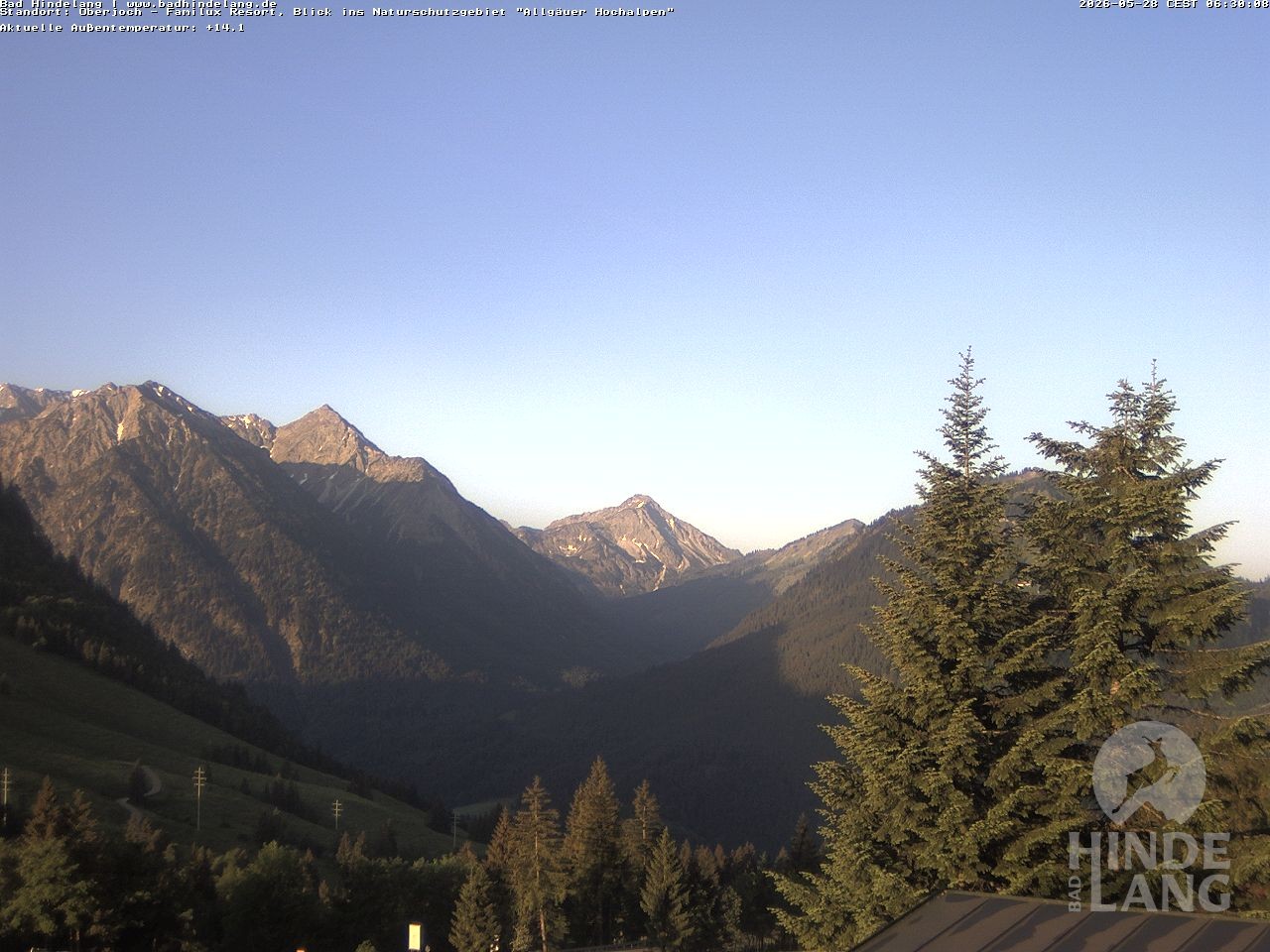 Archived image Webcam Kids hotel Oberjoch: view at the nature reseve "Allgäuer Hochalpen"
