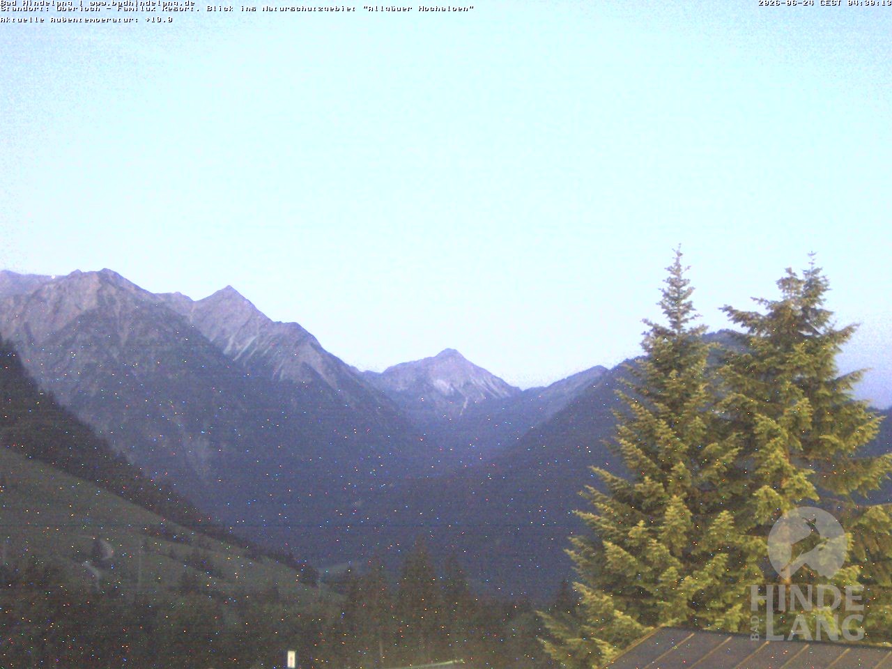 Archived image Webcam Kids hotel Oberjoch: view at the nature reseve "Allgäuer Hochalpen"