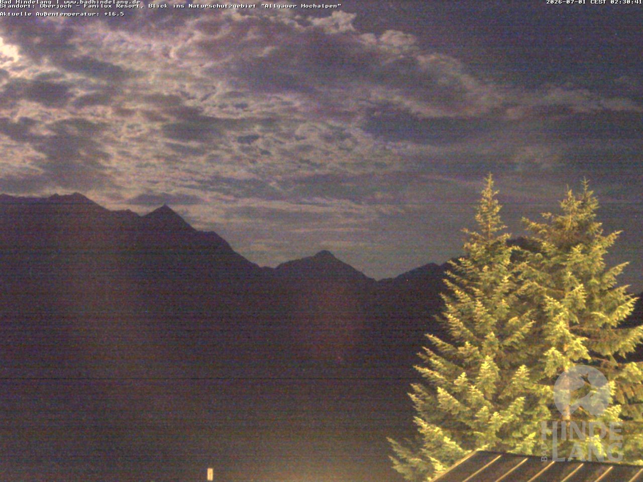 Archived image Webcam Kids hotel Oberjoch: view at the nature reseve "Allgäuer Hochalpen"