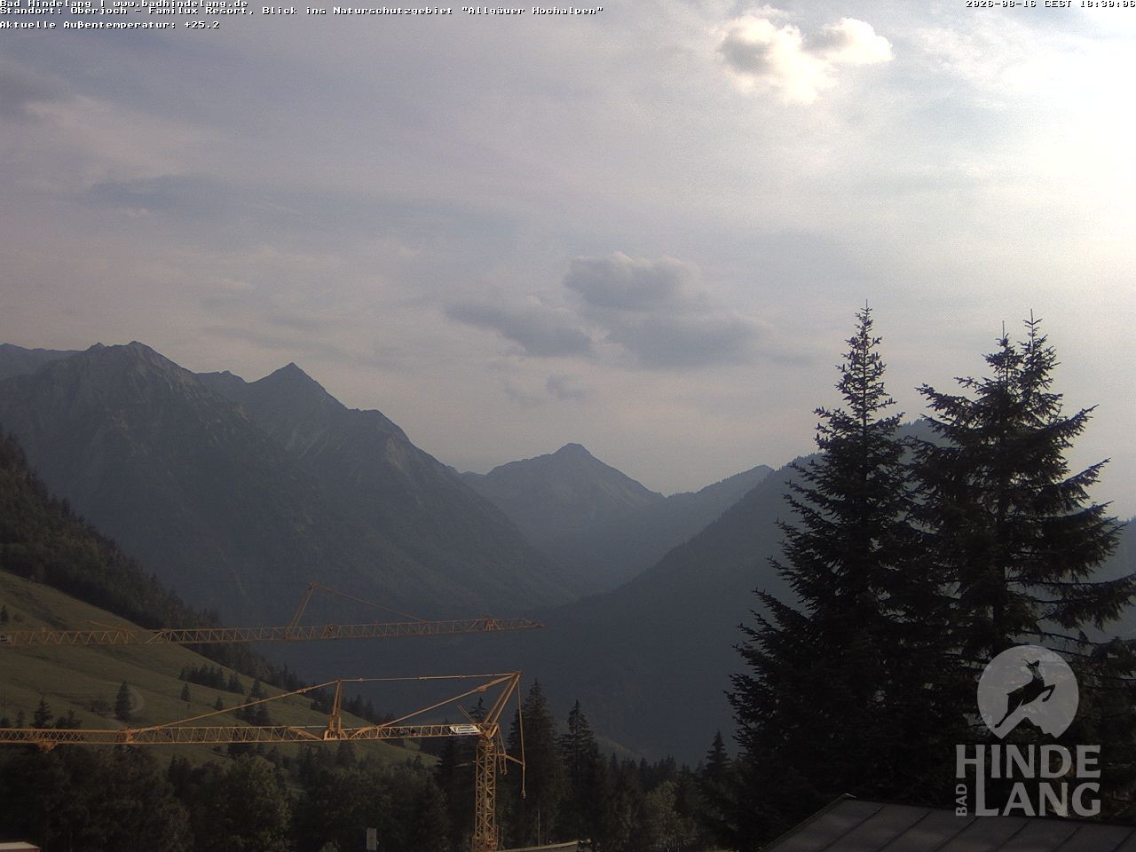 Archived image Webcam Kids hotel Oberjoch: view at the nature reseve "Allgäuer Hochalpen"