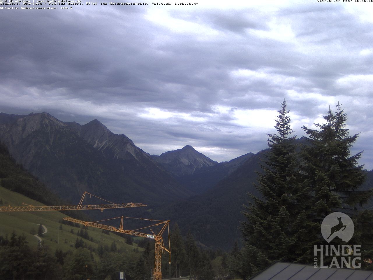 Archived image Webcam Kids hotel Oberjoch: view at the nature reseve "Allgäuer Hochalpen"