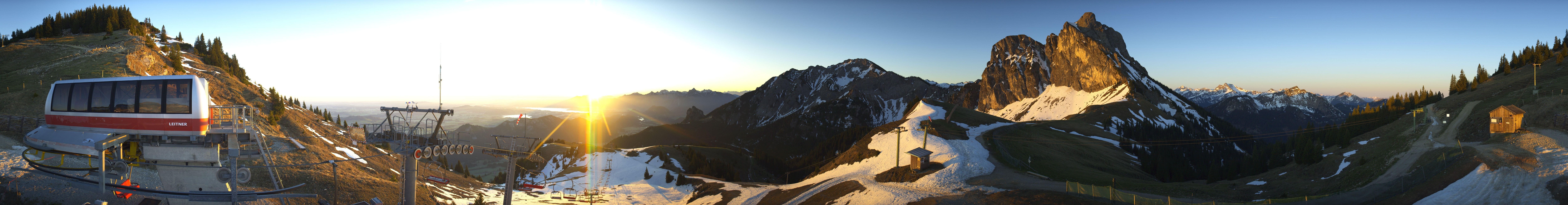 Archived image Webcam Pfronten Top Station Breitenberg