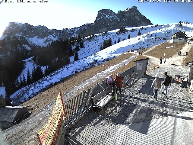 Archiv Foto Webcam Breitenbergbahn: Ausgang Bergstation