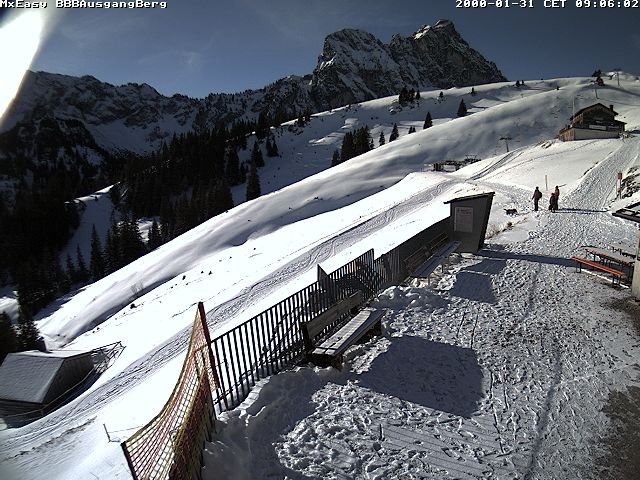 Archived image Webcam Arrival of the Breitenbergbahn cabins