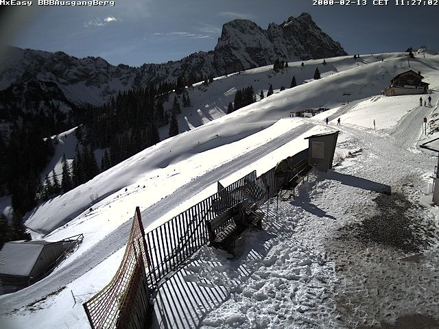 Archived image Webcam Arrival of the Breitenbergbahn cabins