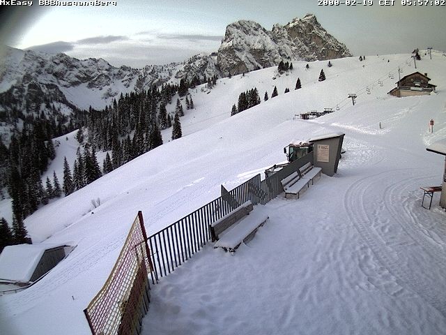 Archiv Foto Webcam Breitenbergbahn: Ausgang Bergstation