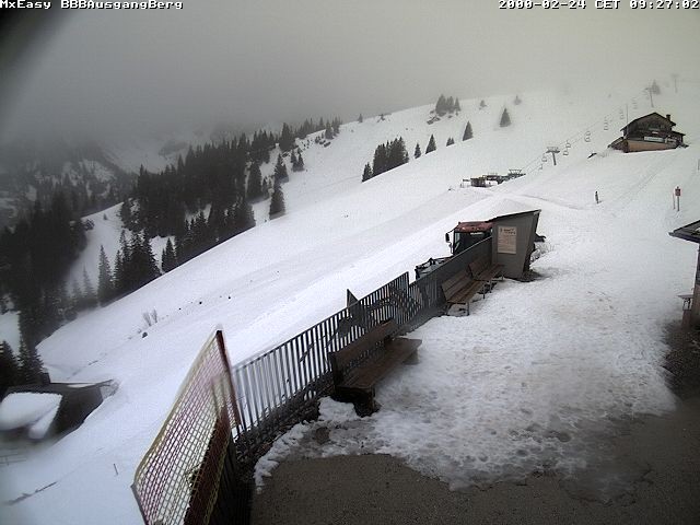 Archiv Foto Webcam Breitenbergbahn: Ausgang Bergstation