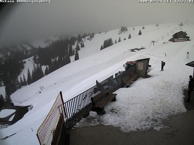 Archiv Foto Webcam Breitenbergbahn: Ausgang Bergstation