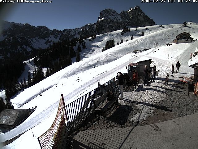 Archived image Webcam Arrival of the Breitenbergbahn cabins