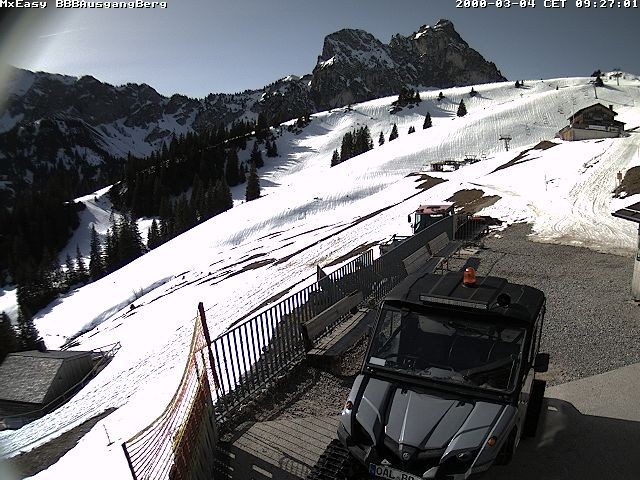 Archived image Webcam Arrival of the Breitenbergbahn cabins