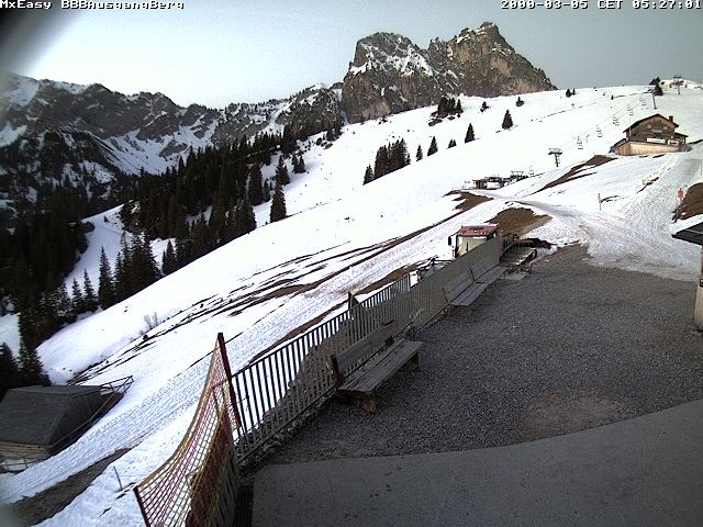 Archiv Foto Webcam Breitenbergbahn: Ausgang Bergstation