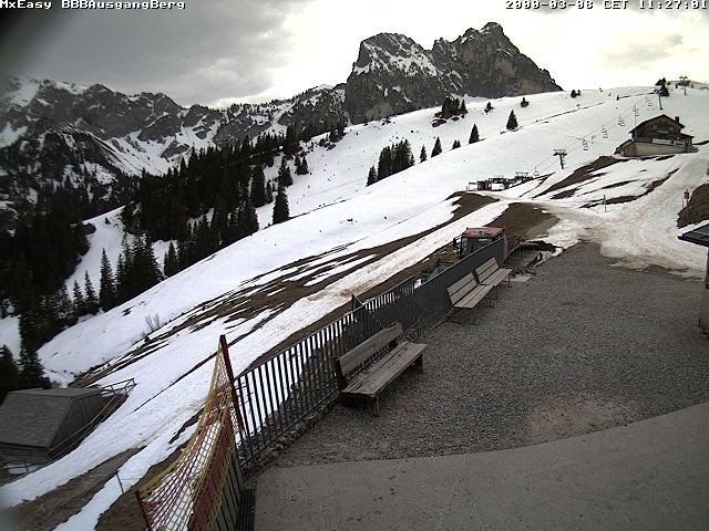 Archiv Foto Webcam Breitenbergbahn: Ausgang Bergstation