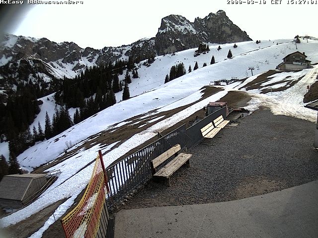 Archiv Foto Webcam Breitenbergbahn: Ausgang Bergstation