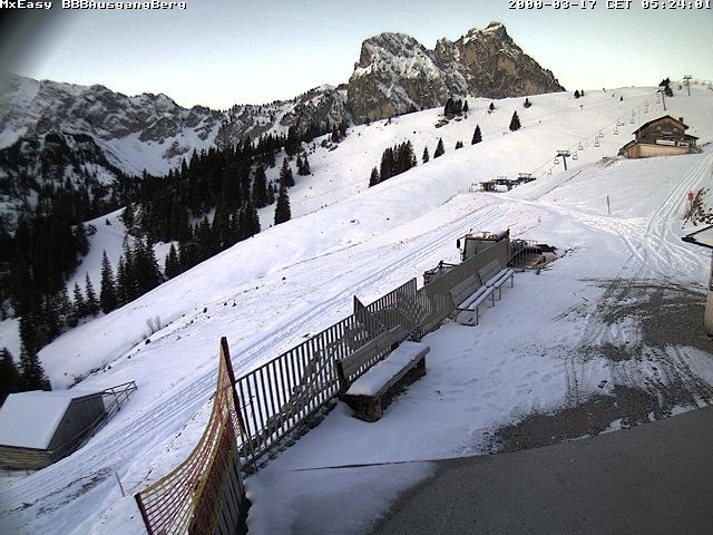 Archiv Foto Webcam Breitenbergbahn: Ausgang Bergstation