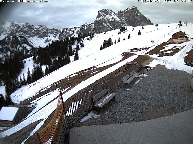 Archiv Foto Webcam Breitenbergbahn: Ausgang Bergstation