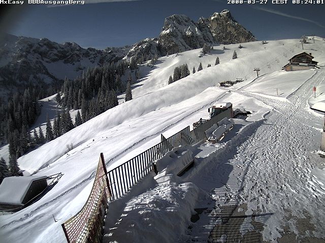 Archived image Webcam Arrival of the Breitenbergbahn cabins