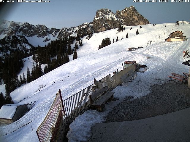 Archiv Foto Webcam Breitenbergbahn: Ausgang Bergstation