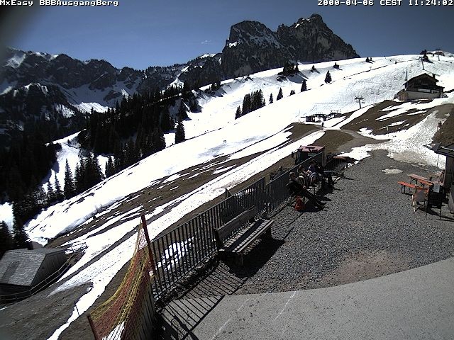 Archived image Webcam Arrival of the Breitenbergbahn cabins