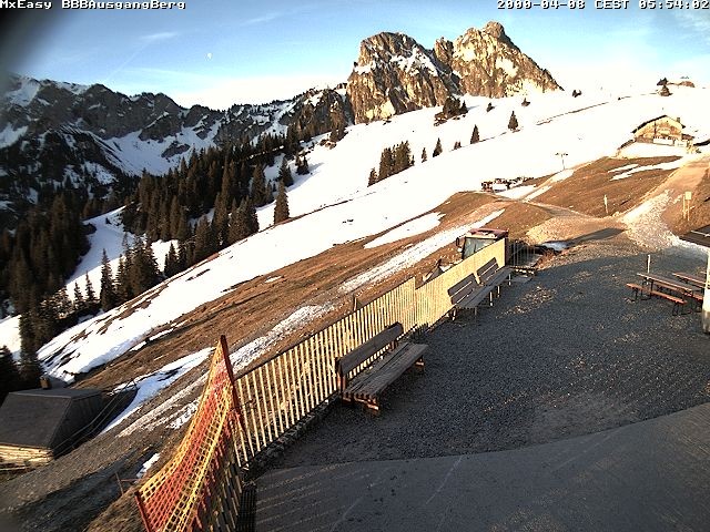 Archiv Foto Webcam Breitenbergbahn: Ausgang Bergstation