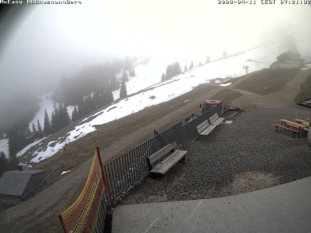 Archiv Foto Webcam Breitenbergbahn: Ausgang Bergstation