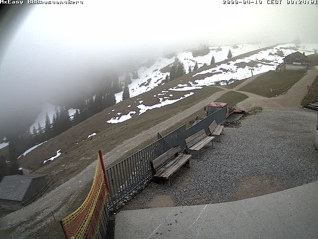 Archived image Webcam Arrival of the Breitenbergbahn cabins
