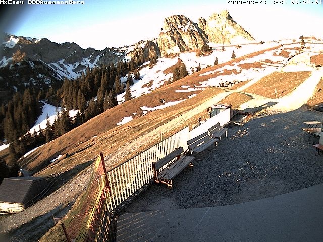 Archiv Foto Webcam Breitenbergbahn: Ausgang Bergstation