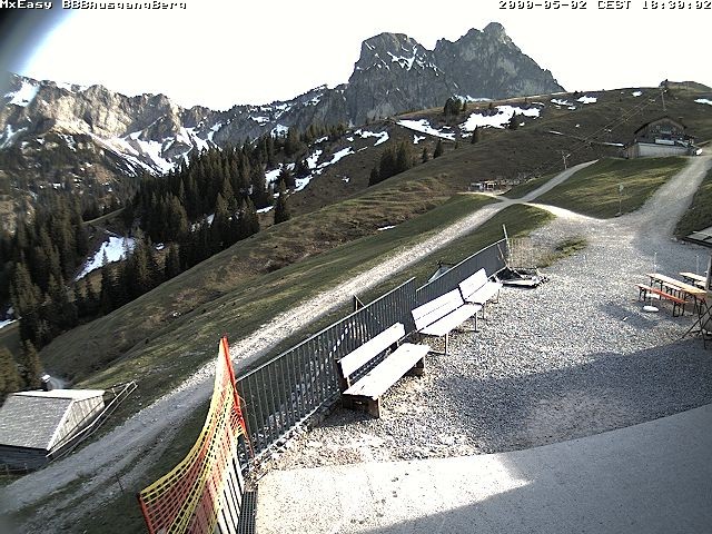 Archived image Webcam Arrival of the Breitenbergbahn cabins