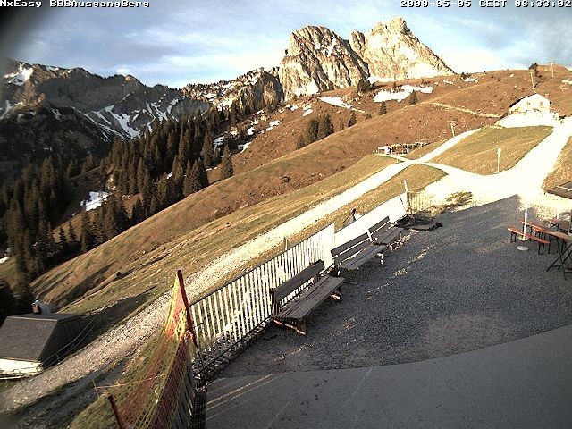 Archiv Foto Webcam Breitenbergbahn: Ausgang Bergstation