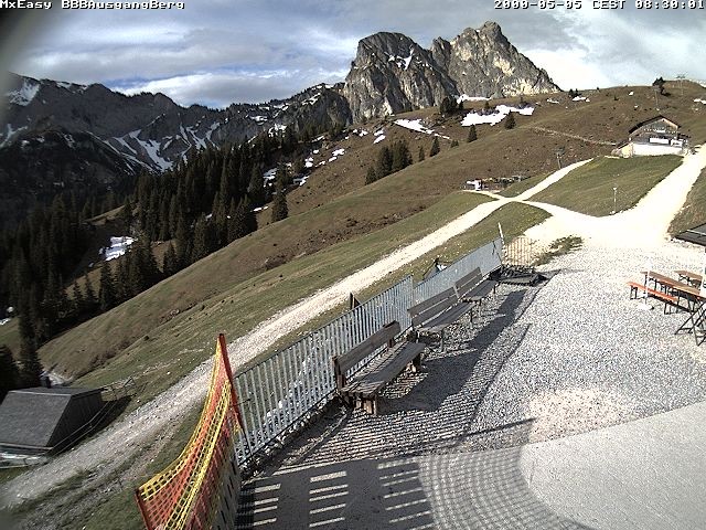 Archiv Foto Webcam Breitenbergbahn: Ausgang Bergstation
