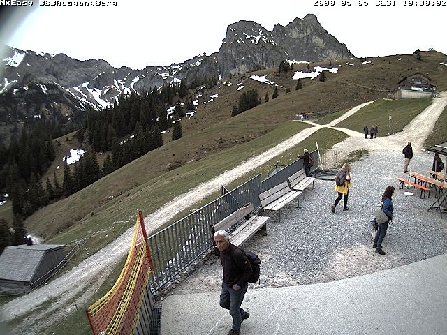 Archiv Foto Webcam Breitenbergbahn: Ausgang Bergstation
