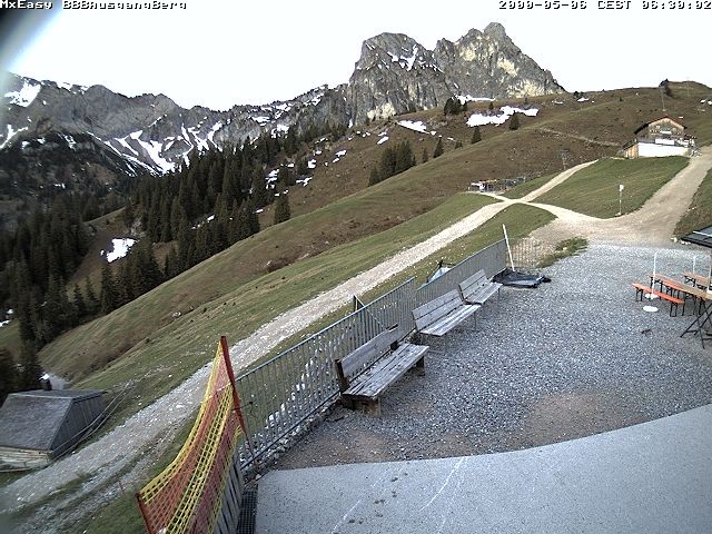 Archiv Foto Webcam Breitenbergbahn: Ausgang Bergstation