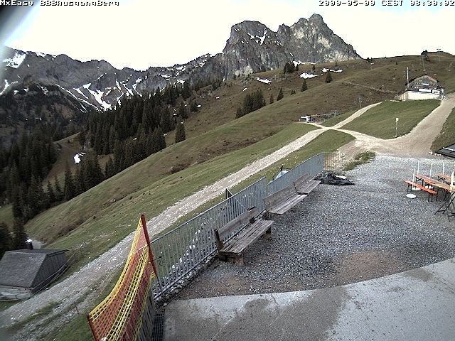 Archiv Foto Webcam Breitenbergbahn: Ausgang Bergstation