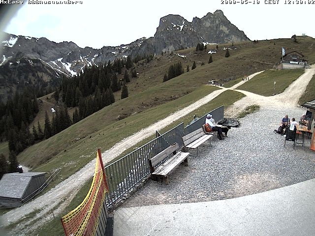 Archiv Foto Webcam Breitenbergbahn: Ausgang Bergstation
