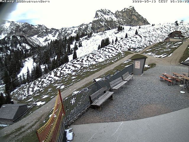 Archiv Foto Webcam Breitenbergbahn: Ausgang Bergstation