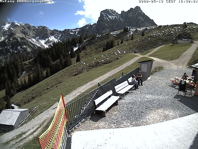 Archiv Foto Webcam Breitenbergbahn: Ausgang Bergstation