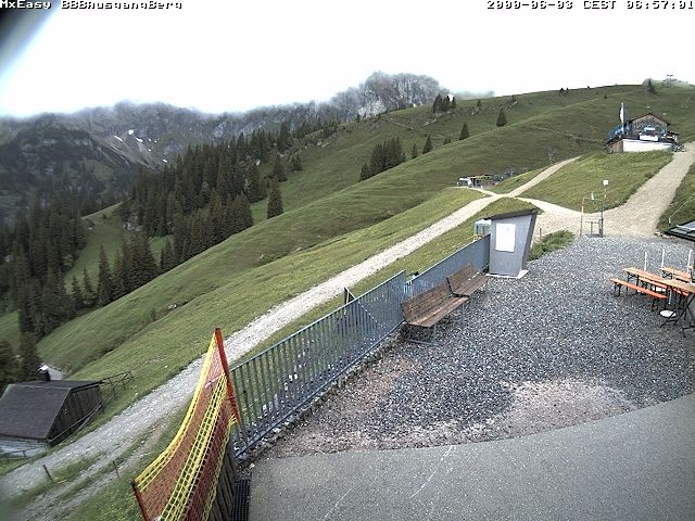 Archiv Foto Webcam Breitenbergbahn: Ausgang Bergstation