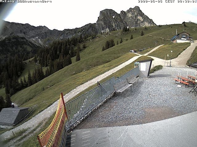 Archiv Foto Webcam Breitenbergbahn: Ausgang Bergstation
