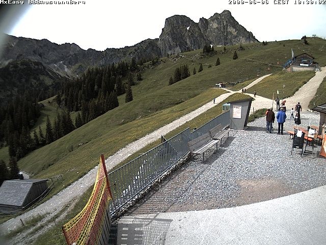 Archiv Foto Webcam Breitenbergbahn: Ausgang Bergstation
