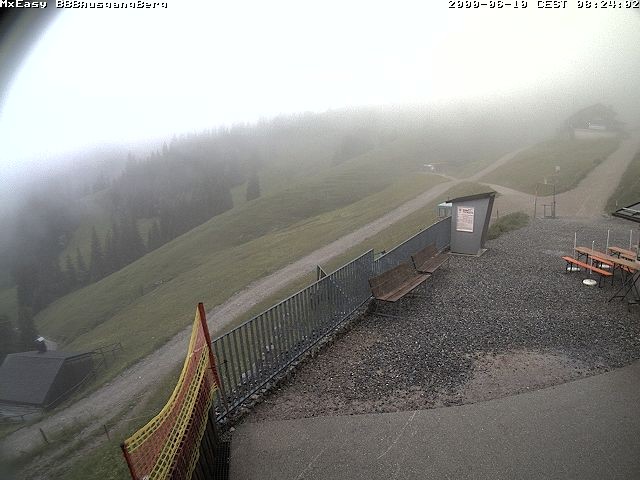Archiv Foto Webcam Breitenbergbahn: Ausgang Bergstation