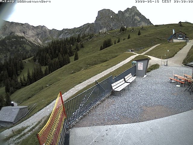 Archiv Foto Webcam Breitenbergbahn: Ausgang Bergstation