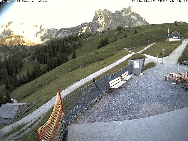 Archiv Foto Webcam Breitenbergbahn: Ausgang Bergstation