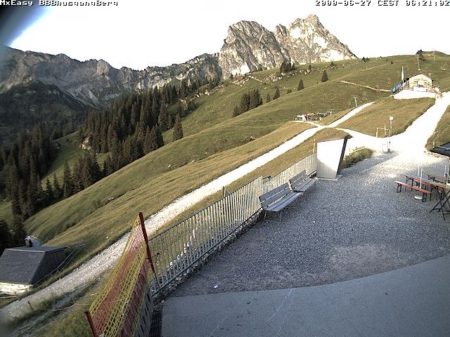 Archiv Foto Webcam Breitenbergbahn: Ausgang Bergstation
