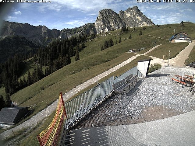 Archived image Webcam Arrival of the Breitenbergbahn cabins