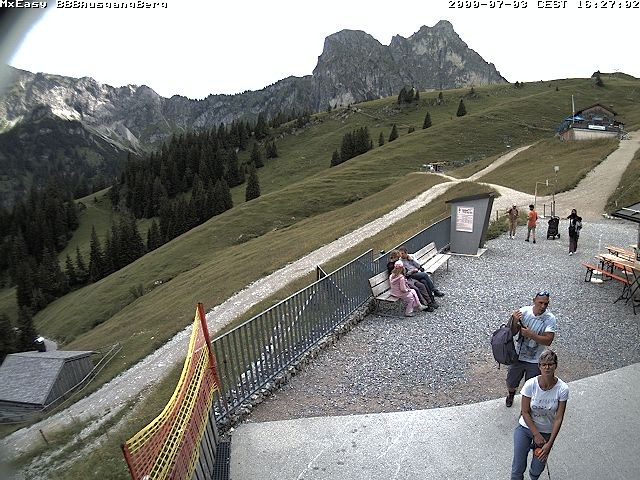 Archived image Webcam Arrival of the Breitenbergbahn cabins