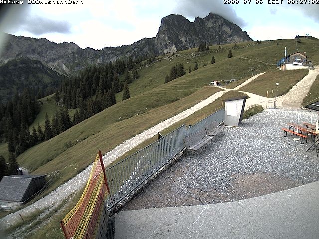 Archiv Foto Webcam Breitenbergbahn: Ausgang Bergstation