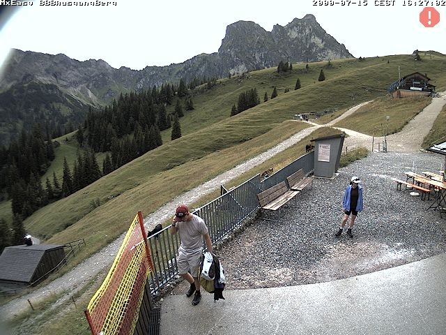 Archived image Webcam Arrival of the Breitenbergbahn cabins