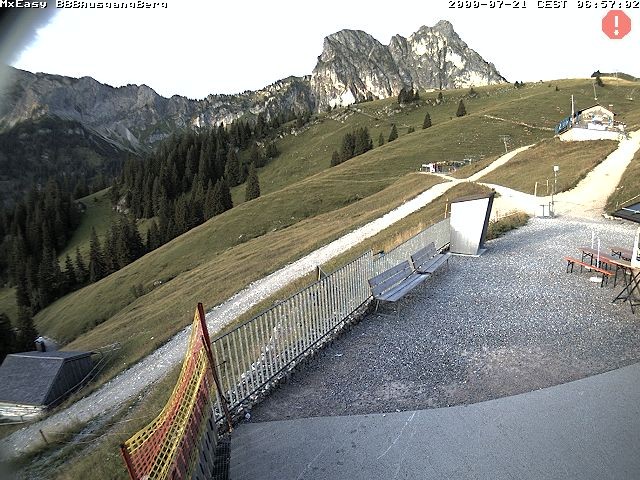 Archiv Foto Webcam Breitenbergbahn: Ausgang Bergstation