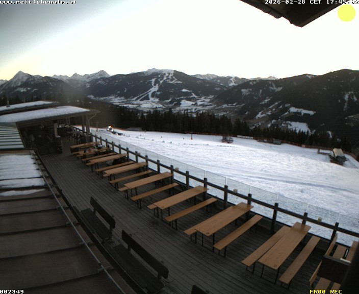 Archived image Webcam mountain restaurant Reitlehen Alm, Monte Popolo in Eben/Pongau