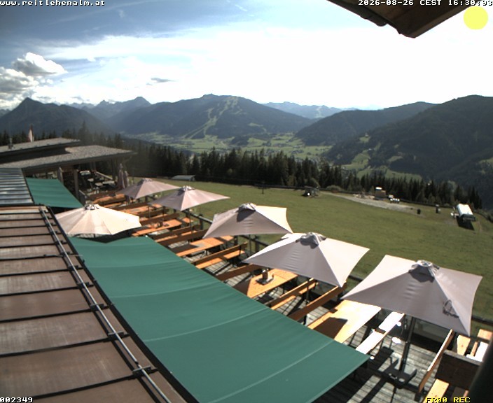 Archived image Webcam mountain restaurant Reitlehen Alm, Monte Popolo in Eben/Pongau